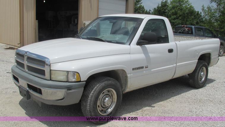 image for item J8539 1999 Dodge Ram 2500 pickup truck