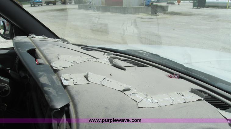 image for item J8539 1999 Dodge Ram 2500 pickup truck