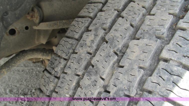 image for item J8539 1999 Dodge Ram 2500 pickup truck