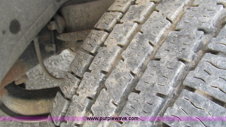 image for item J8539 1999 Dodge Ram 2500 pickup truck