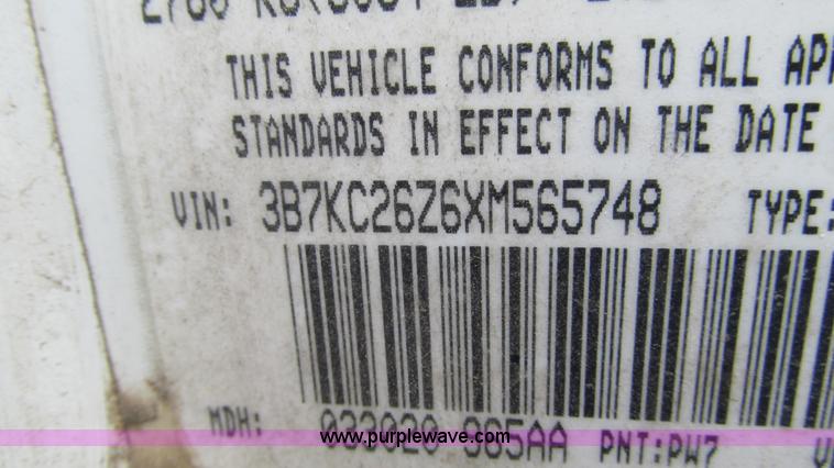 image for item J8539 1999 Dodge Ram 2500 pickup truck