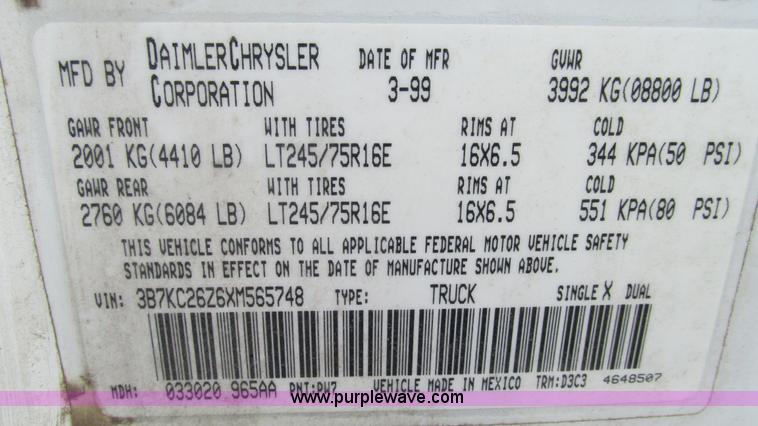 image for item J8539 1999 Dodge Ram 2500 pickup truck