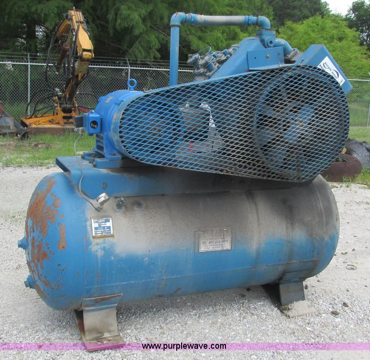 image for item J8540 Quincy air compressor