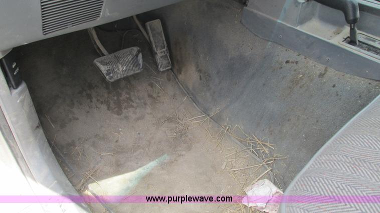 image for item J8542 1996 Jeep Cherokee Sport SUV