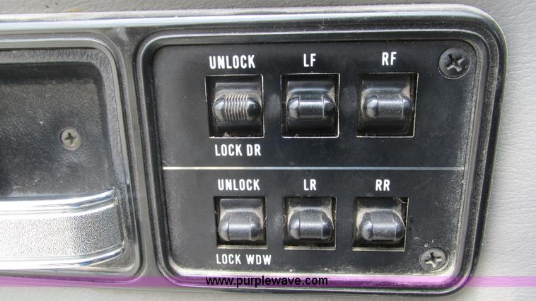 image for item J8542 1996 Jeep Cherokee Sport SUV