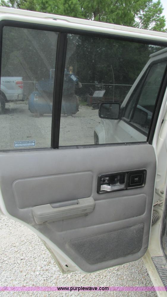 image for item J8542 1996 Jeep Cherokee Sport SUV