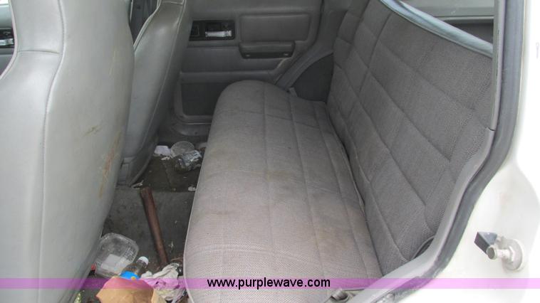 image for item J8542 1996 Jeep Cherokee Sport SUV