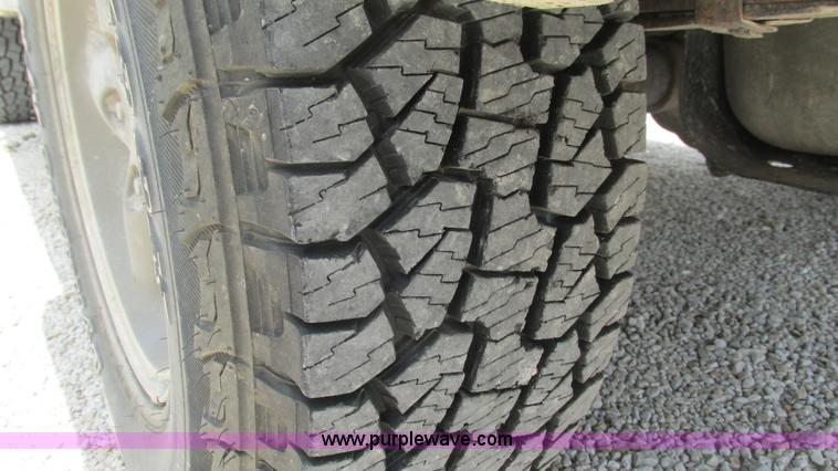 image for item J8542 1996 Jeep Cherokee Sport SUV