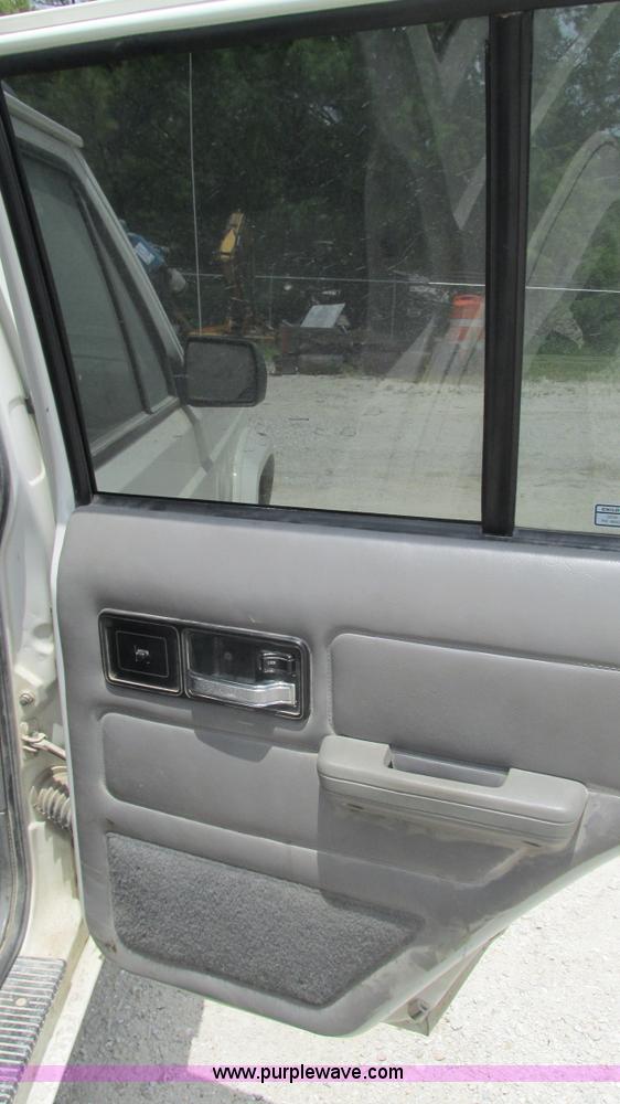 image for item J8542 1996 Jeep Cherokee Sport SUV