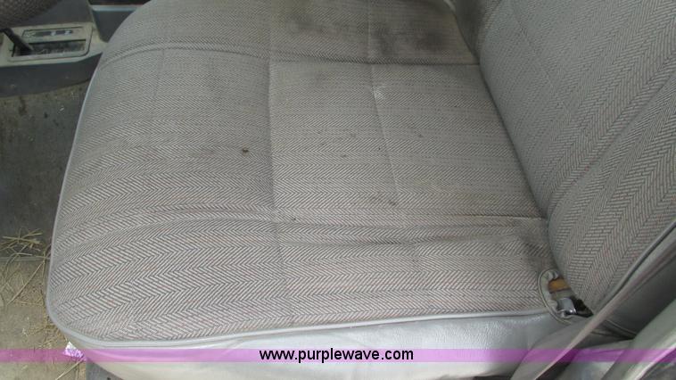 image for item J8542 1996 Jeep Cherokee Sport SUV