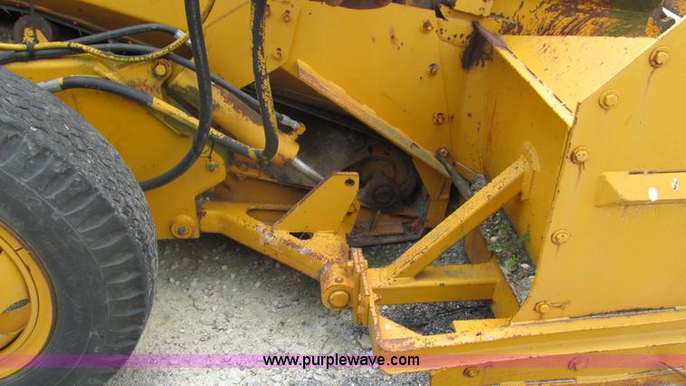 image for item J8543 Athey 7-12 asphalt pickup machine