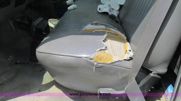 image for item J8544 1995 Ford F150 XL pickup truck