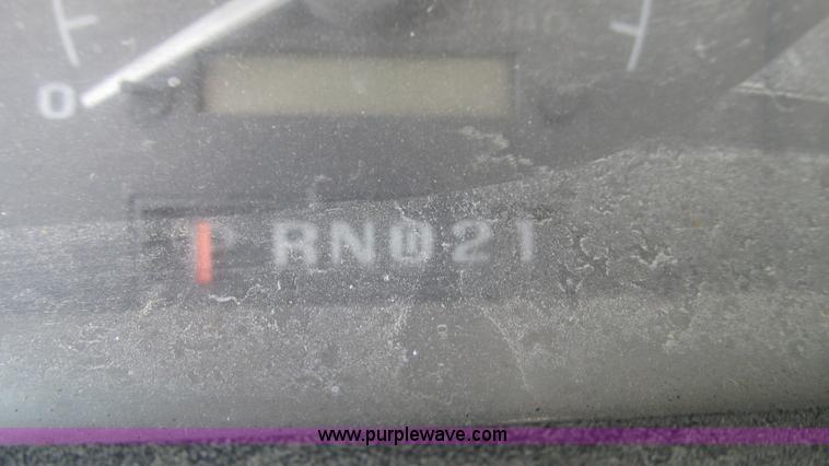 image for item J8544 1995 Ford F150 XL pickup truck