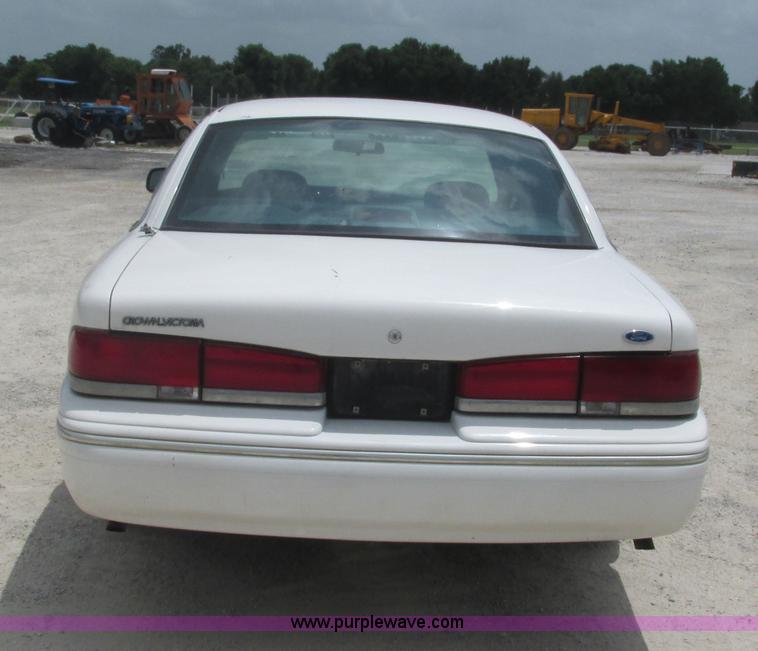 image for item J8545 1997 Ford Crown Victoria Police Interceptor
