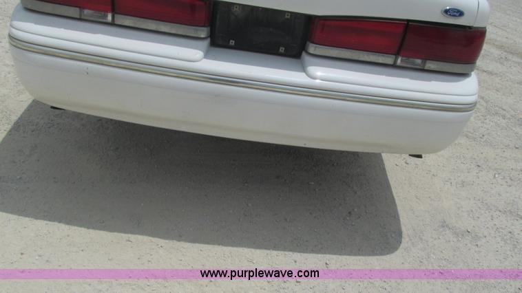 image for item J8545 1997 Ford Crown Victoria Police Interceptor