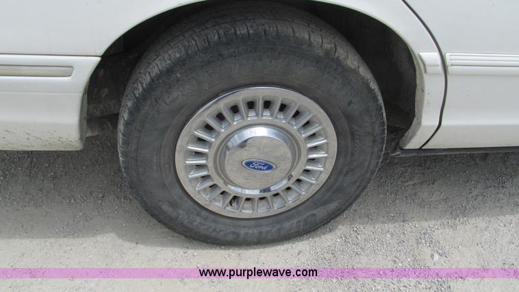 image for item J8545 1997 Ford Crown Victoria Police Interceptor