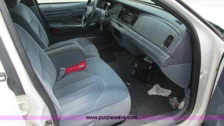 image for item J8545 1997 Ford Crown Victoria Police Interceptor