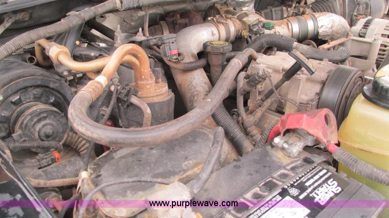 image for item J8558 2000 Ford F350 Super Duty pickup truck