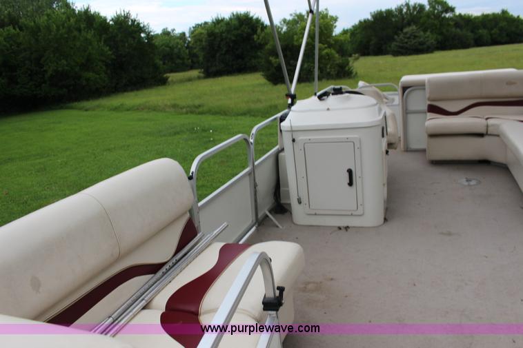 image for item K1000 2003 Apache Seamaster 22' pontoon boat