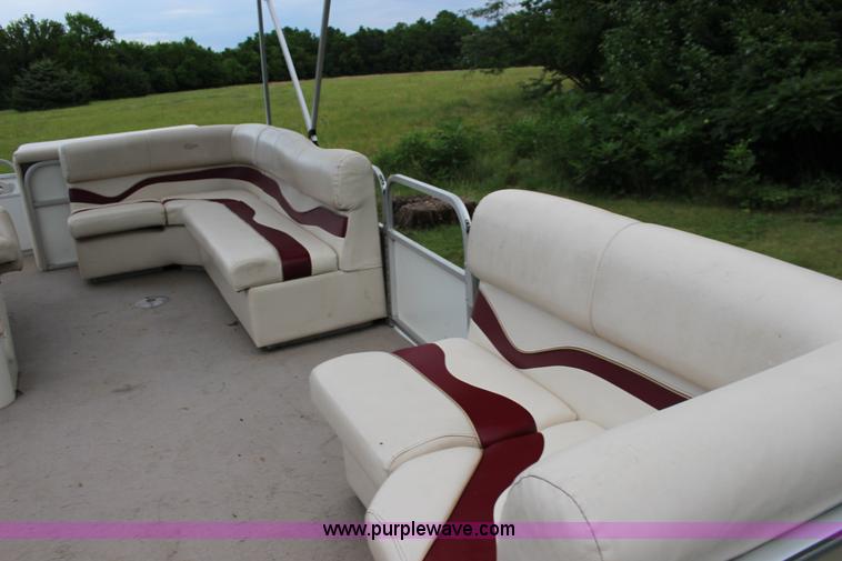 image for item K1000 2003 Apache Seamaster 22' pontoon boat