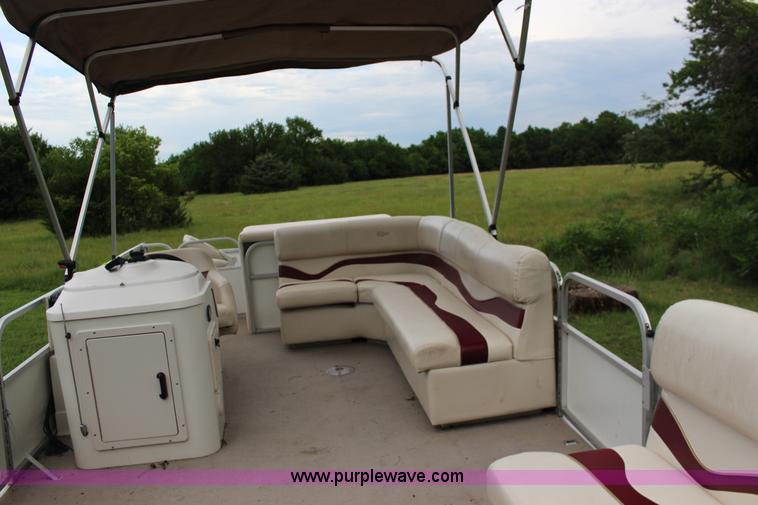 image for item K1000 2003 Apache Seamaster 22' pontoon boat