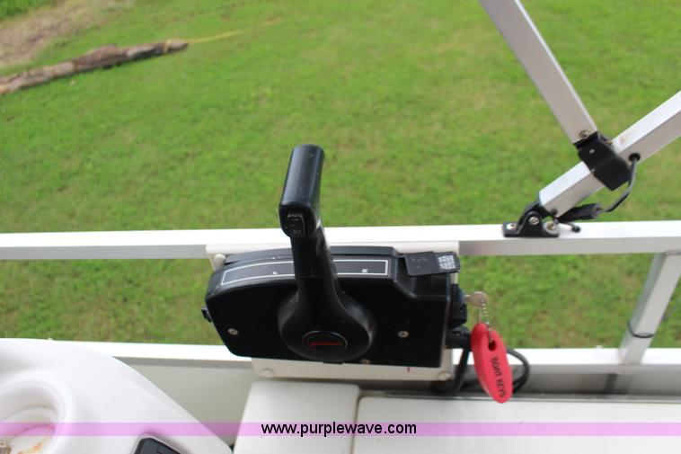 image for item K1000 2003 Apache Seamaster 22' pontoon boat