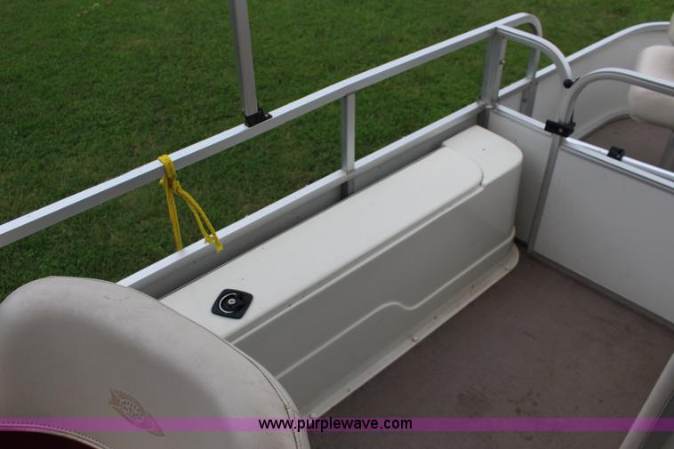 image for item K1000 2003 Apache Seamaster 22' pontoon boat