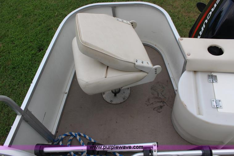 image for item K1000 2003 Apache Seamaster 22' pontoon boat