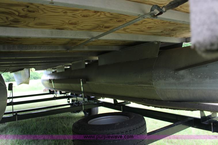 image for item K1000 2003 Apache Seamaster 22' pontoon boat