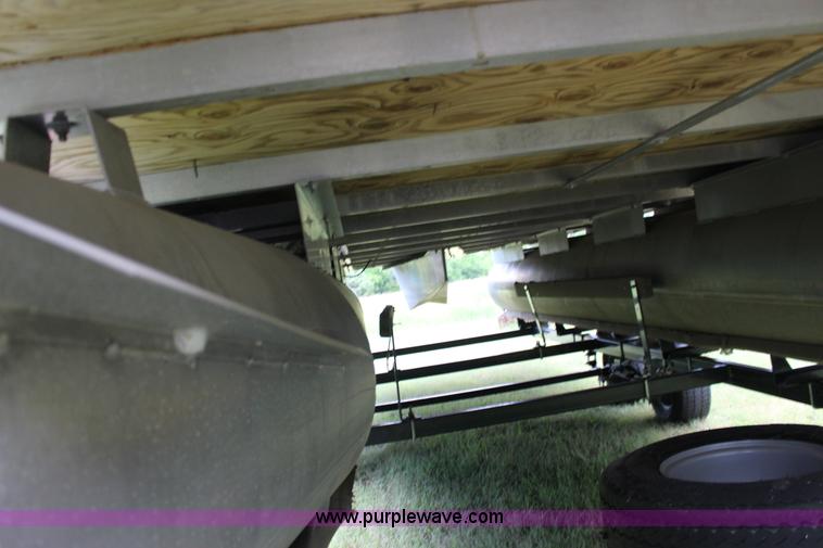 image for item K1000 2003 Apache Seamaster 22' pontoon boat