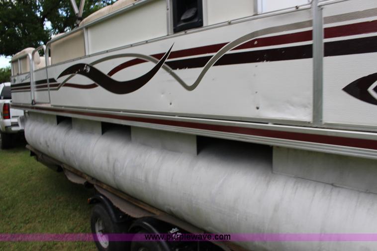 image for item K1000 2003 Apache Seamaster 22' pontoon boat