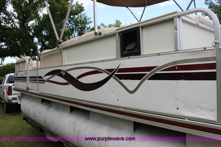 image for item K1000 2003 Apache Seamaster 22' pontoon boat