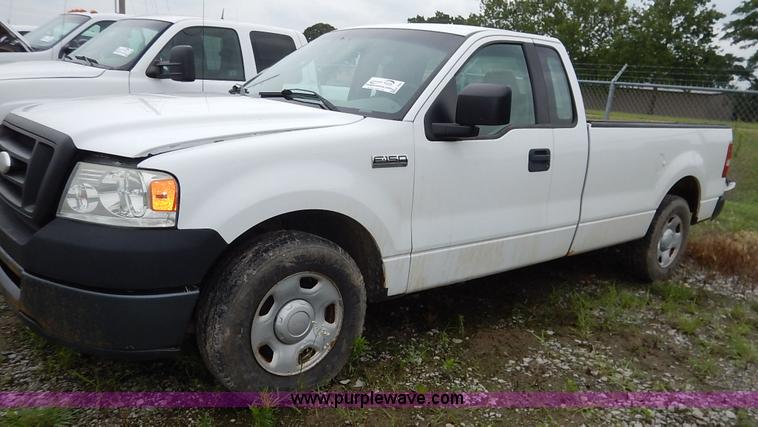 image for item K1500 2006 Ford F150 XL pickup truck