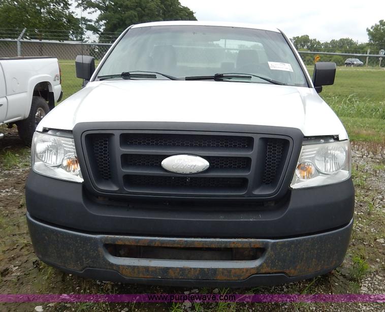image for item K1500 2006 Ford F150 XL pickup truck