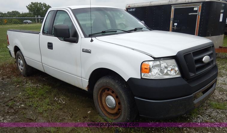 image for item K1500 2006 Ford F150 XL pickup truck