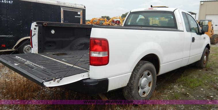 image for item K1500 2006 Ford F150 XL pickup truck