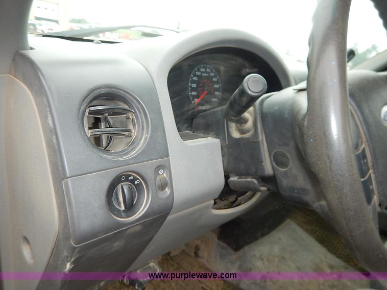 image for item K1500 2006 Ford F150 XL pickup truck