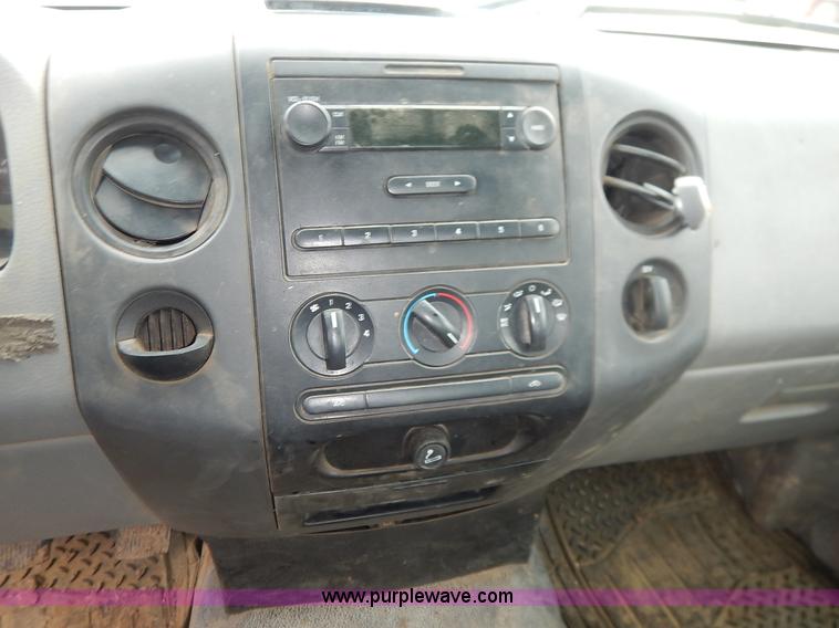 image for item K1500 2006 Ford F150 XL pickup truck