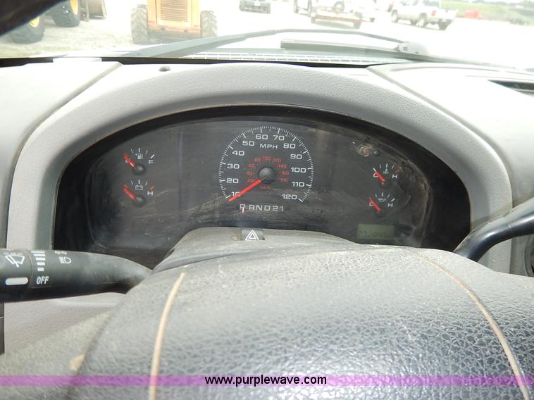 image for item K1500 2006 Ford F150 XL pickup truck