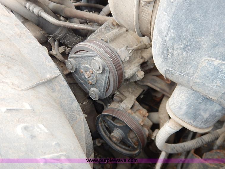 image for item K1500 2006 Ford F150 XL pickup truck