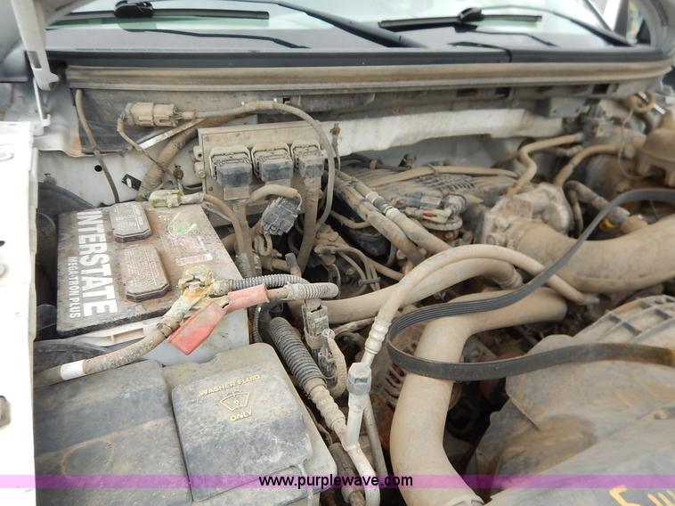 image for item K1500 2006 Ford F150 XL pickup truck