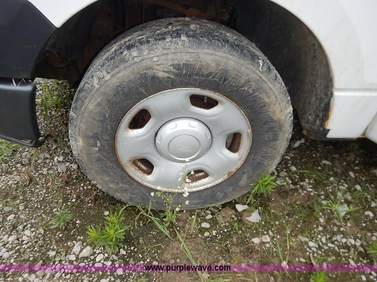 image for item K1500 2006 Ford F150 XL pickup truck