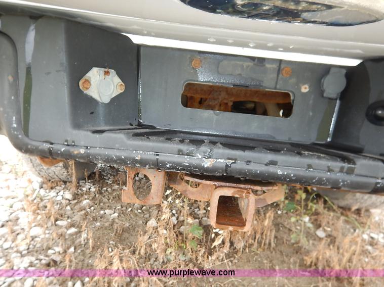 image for item K1500 2006 Ford F150 XL pickup truck