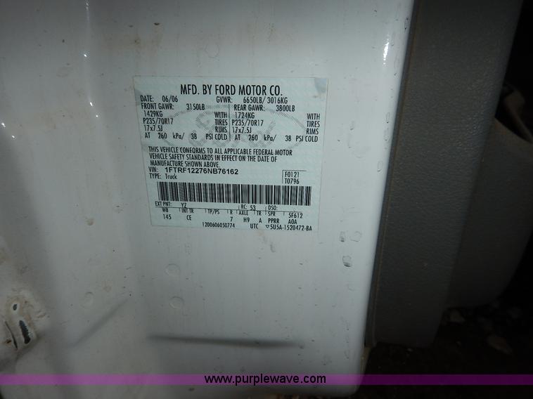 image for item K1500 2006 Ford F150 XL pickup truck