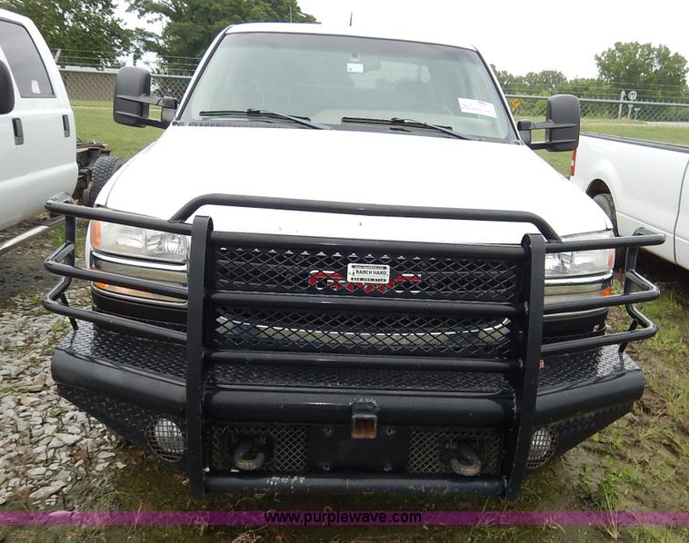 image for item K1501 2006 GMC Sierra 2500HD Ext. Cab pickup truck
