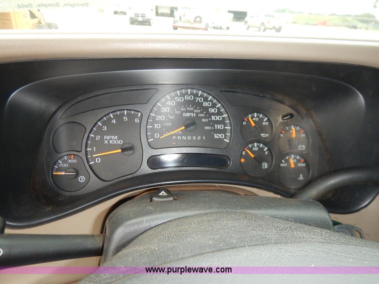 image for item K1501 2006 GMC Sierra 2500HD Ext. Cab pickup truck