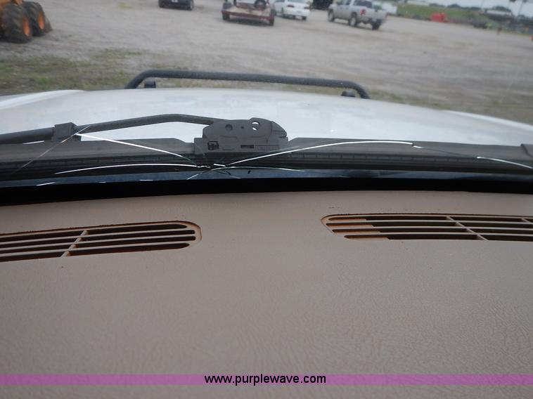 image for item K1501 2006 GMC Sierra 2500HD Ext. Cab pickup truck