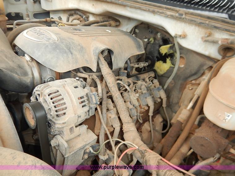 image for item K1501 2006 GMC Sierra 2500HD Ext. Cab pickup truck