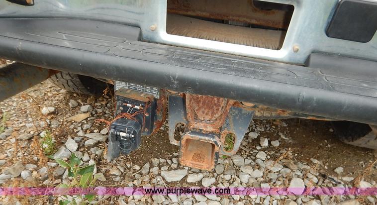 image for item K1501 2006 GMC Sierra 2500HD Ext. Cab pickup truck