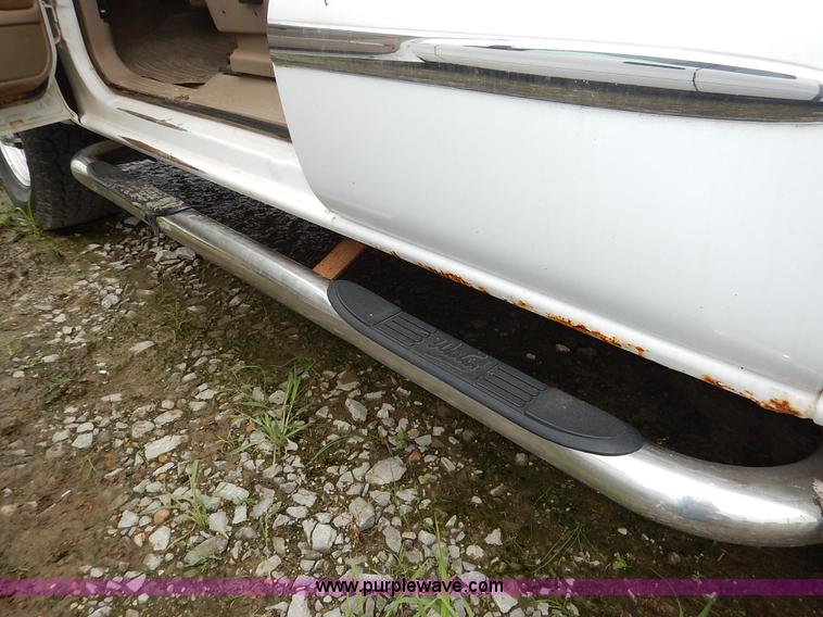 image for item K1501 2006 GMC Sierra 2500HD Ext. Cab pickup truck